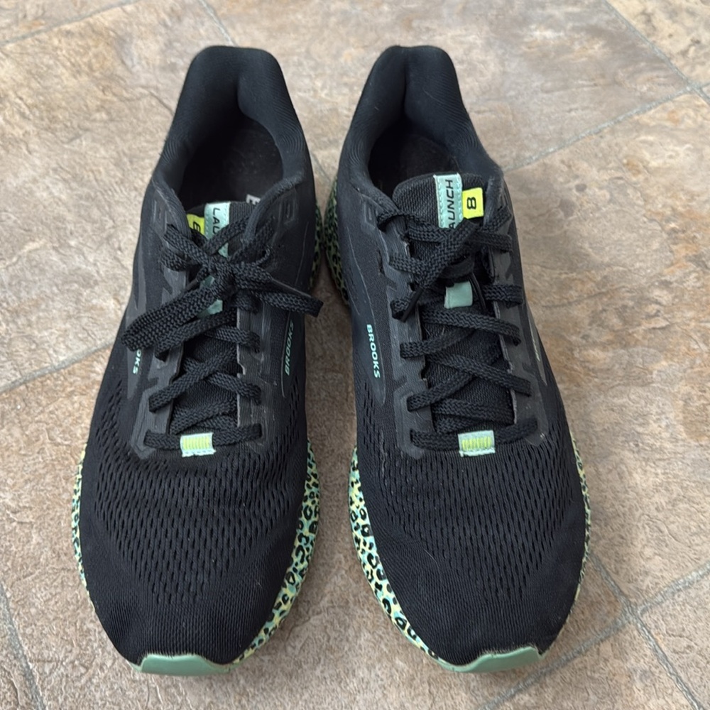 Brooks Launch8, size 11 - green leopard💚🐆